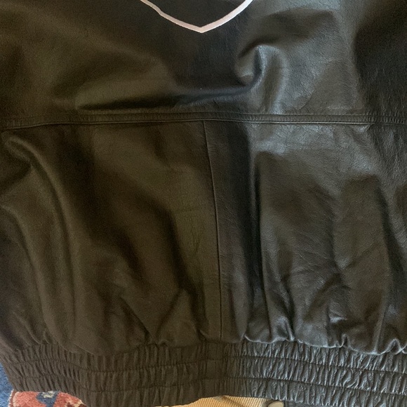 VINTAGE HIGH QUALITY LEATHER RAIDERS JACKET. EXCELLENT CONDITION. - Picture 11 of 14